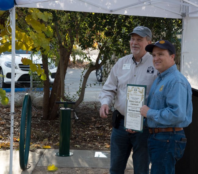 Larry_Schroeder_Cameron_Troxell-121219-6218